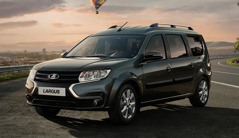 Запуск серийного выпуска моделей Lada Largus и электрического Lada e-Largus высоко оценили: коллектив «Лада Ижевск» удостоен Почётного знака «За успехи в труде»